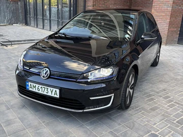 Авто Volkswagen E-Golf 2016 № 7906947