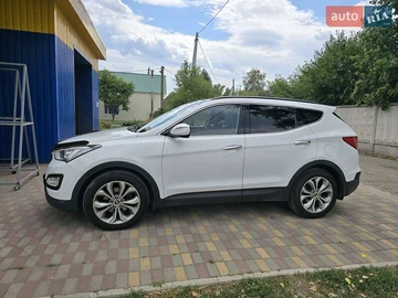 Авто Hyundai Santa Fe 2012 № 7907157