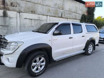Авто Toyota Hilux 2011 № 7907186
