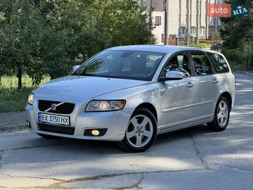 Авто Volvo V50 2009 № 7907570