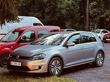 Авто Volkswagen E-Golf 2014 № 7907624