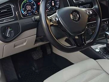 Авто Volkswagen E-Golf 2017 № 7907782