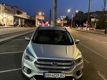Авто Ford Escape 2019 № 7907891