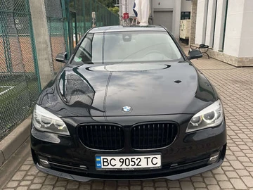 Авто BMW 7 Series 2015 № 7907933