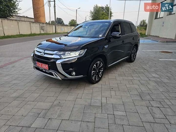 Авто Mitsubishi Outlander 2018 № 7908103