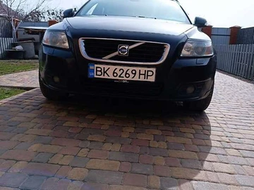 Авто Volvo V50 2010 № 7908222