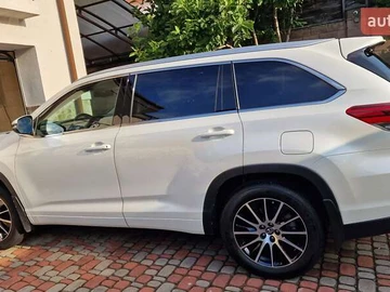Авто Toyota Highlander 2018 № 7908400