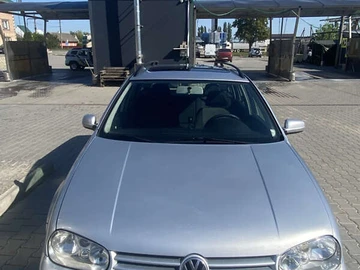 Авто Volkswagen Golf 2000 № 7908424