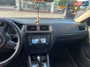 Авто Volkswagen Jetta 2013 № 7908524