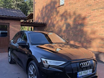 Авто Audi E-Tron 2020 № 7908691