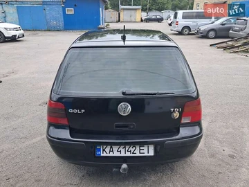 Авто Volkswagen Golf 2004 № 7908784
