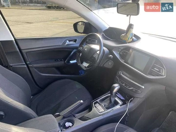 Авто Peugeot 308 2017 № 7908868