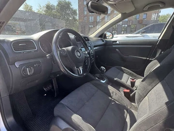 Авто Volkswagen Golf 2011 № 7909209