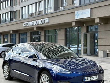 Авто Tesla Model 3 2018 № 7909405
