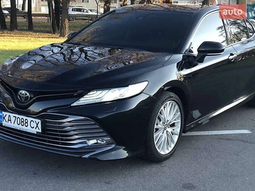 Авто Toyota Camry 2017 № 7909424