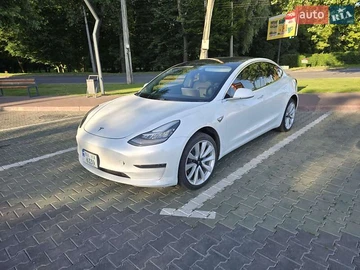 Авто Tesla Model 3 2019 № 7909433
