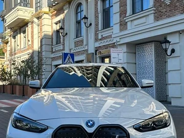 Авто BMW I4 2023 № 7909522
