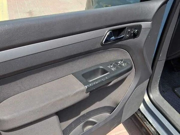 Авто Volkswagen Touran 2003 № 7909686