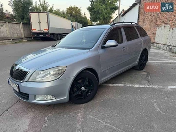 Авто Skoda Octavia 2009 № 7909759
