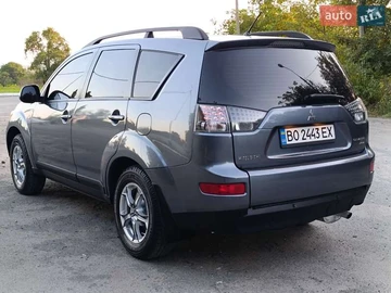 Авто Mitsubishi Outlander Xl 2008 № 7909770