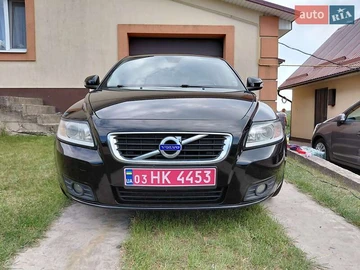 Авто Volvo V50 2011 № 7909777