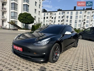 Авто Tesla Model 3 2019 № 7909843