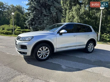 Авто Volkswagen Touareg 2012 № 7910019