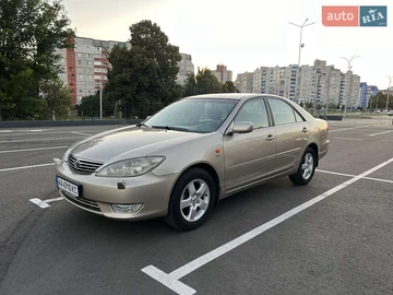 Авто Toyota Camry 2004 № 7910223
