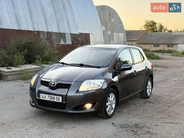 Авто Toyota Auris 2007 № 7910294