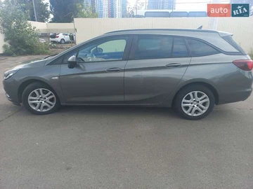 Авто Opel Astra 2017 № 7910345