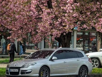 Авто Renault Laguna 2012 № 7910351