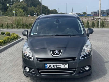 Авто Peugeot 5008 2011 № 7910356