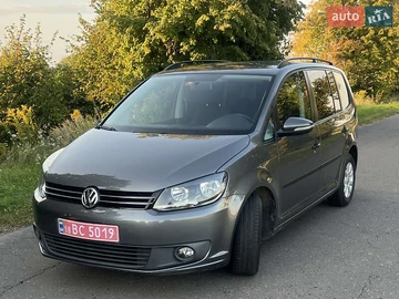 Авто Volkswagen Touran 2011 № 7910403