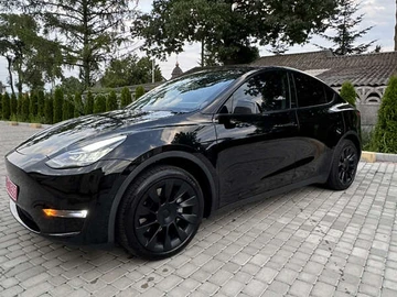 Авто Tesla Model Y 2021 № 7910451