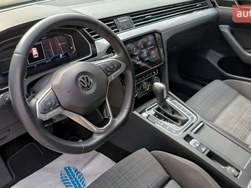 Авто Volkswagen Passat 2020 № 7910455