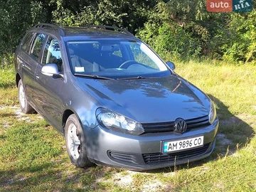 Авто Volkswagen Golf 2010 № 7910754