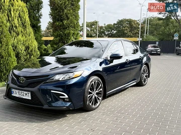 Авто Toyota Camry 2018 № 7910833