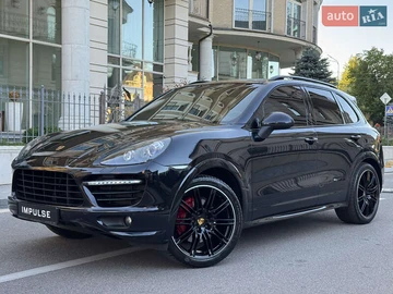 Авто Porsche Cayenne 2012 № 7910851