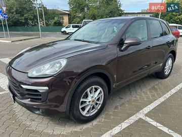 Авто Porsche Cayenne 2015 № 7911132