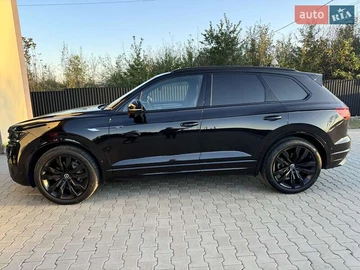 Авто Volkswagen Touareg 2019 № 7911162