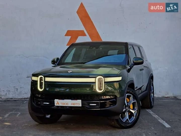 Авто Rivian R1S 2023 № 7911171