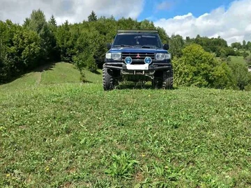 Авто Mitsubishi Pajero 1999 № 7911327