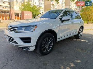 Авто Volkswagen Touareg 2015 № 7911475