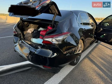 Авто Toyota Camry 2021 № 7911489