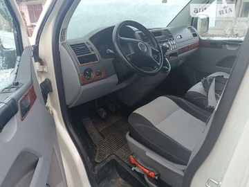 Авто Volkswagen Transporter 2007 № 7911686
