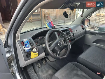 Авто Volkswagen Transporter 2004 № 7911689