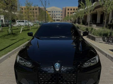 Авто BMW I4 2023 № 7911899
