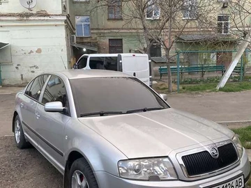Авто Skoda Superb 2004 № 7912016