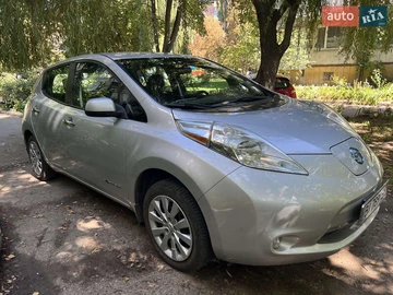 Авто Nissan Leaf 2015 № 7912067