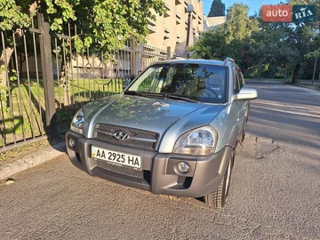 Авто Hyundai Tucson 2008 № 7912101
